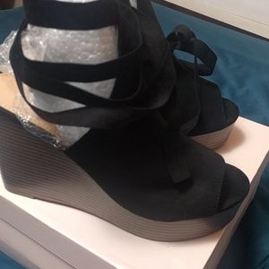 Ankle platform wrap wedges